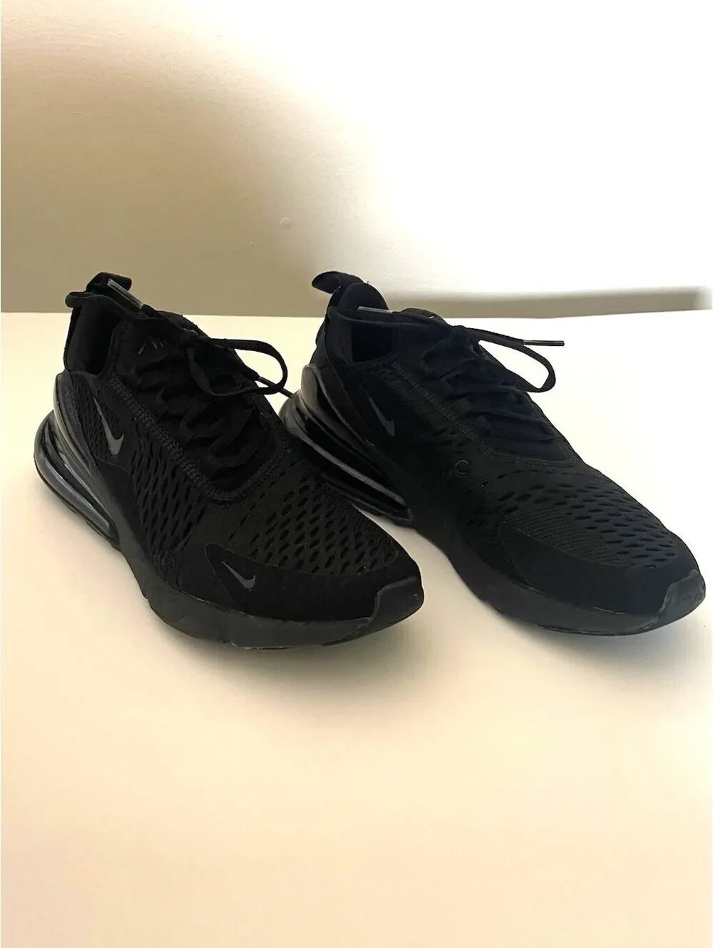 Nike Air Max 270 Triple Black Women's Running Shoes Sneakers AH6789-006 Size 8 - Picture 1 of 8